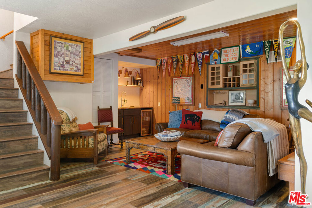24015 Altdorf Drive Property Photo 8
