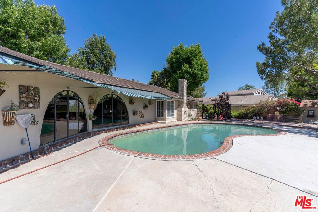 24962 Eldorado Meadow Road Property Photo 14