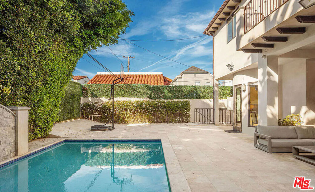 333 S Canon Property Photo 15