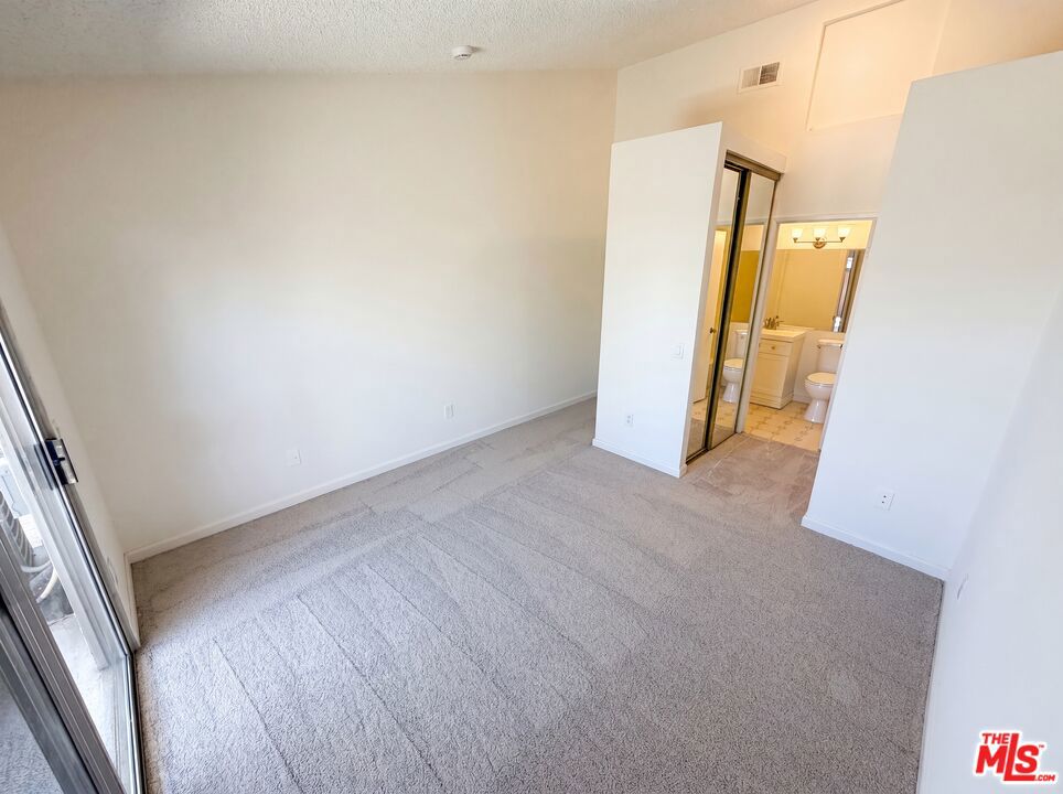 12305 Daisy Court Property Photo 12