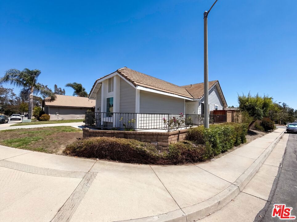 12305 Daisy Court Property Photo 17