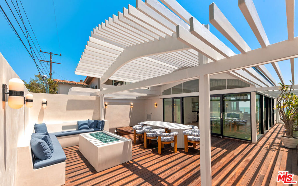 27044 Malibu Cove Colony Drive Property Photo 6