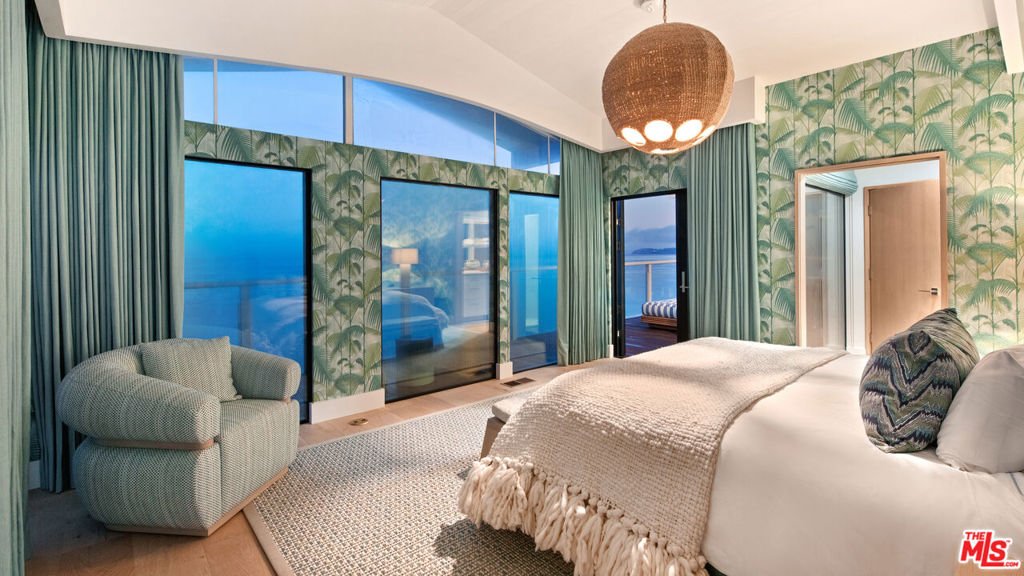 27044 Malibu Cove Colony Drive Property Photo 32
