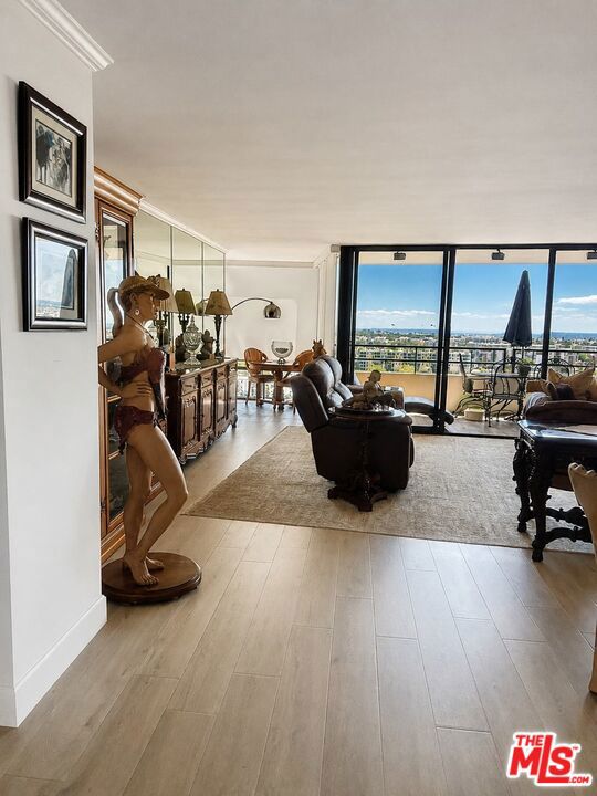 4314 Marina City Drive 1022 Property Photo 2