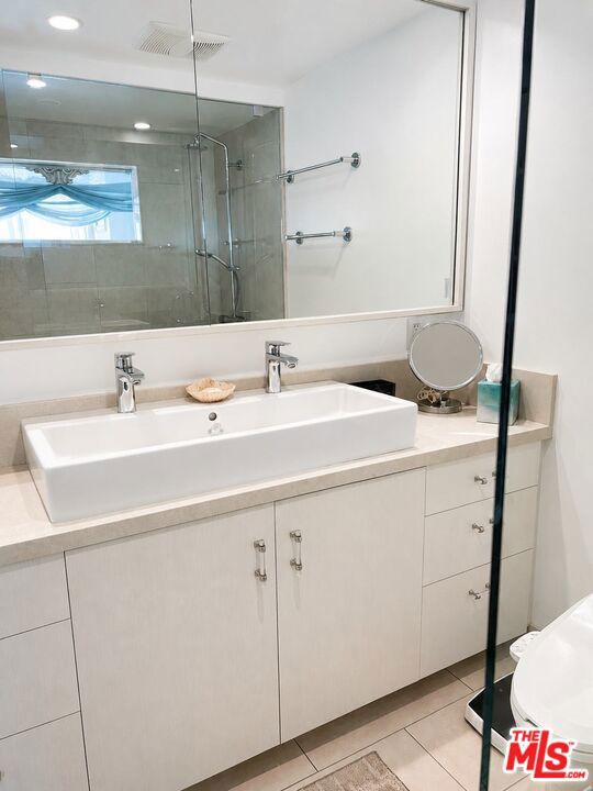 4314 Marina City Drive 1022 Property Photo 12