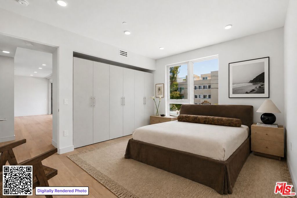 505 S Barrington Avenue 202 Property Photo 14