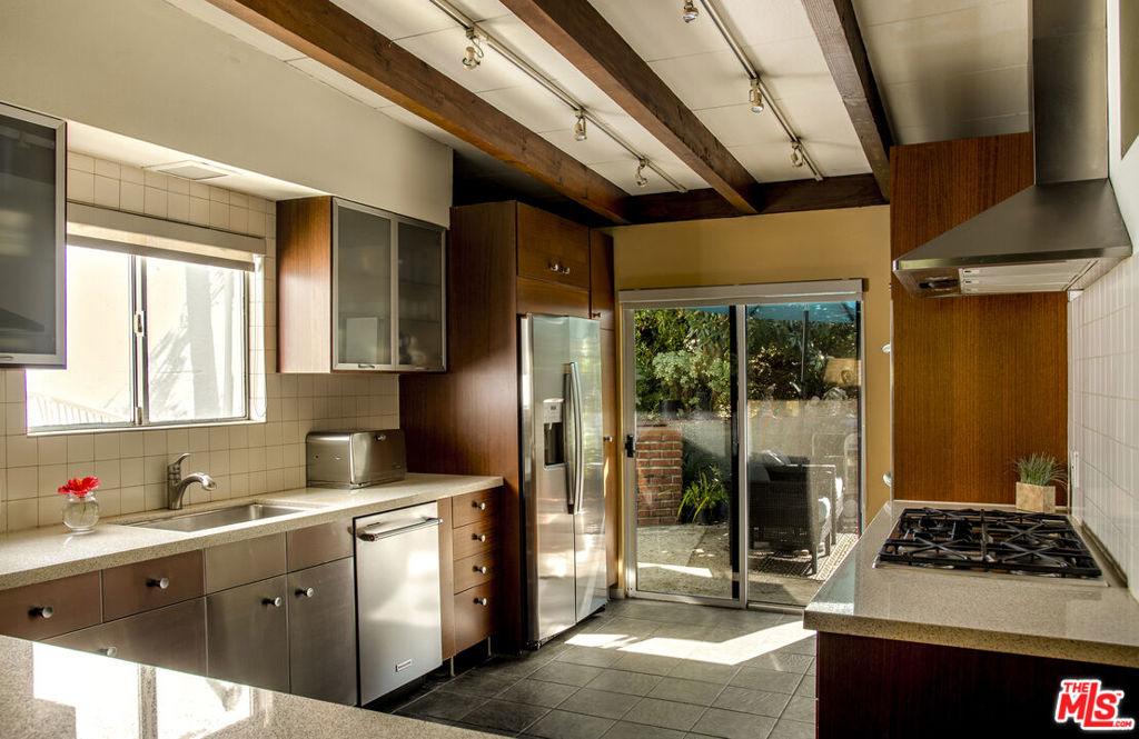 3262 Dos Palos Drive Property Photo 8