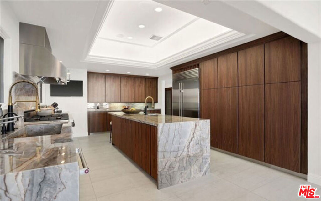 2266 Channel Road Property Photo 8