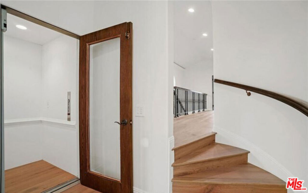 2266 Channel Road Property Photo 17
