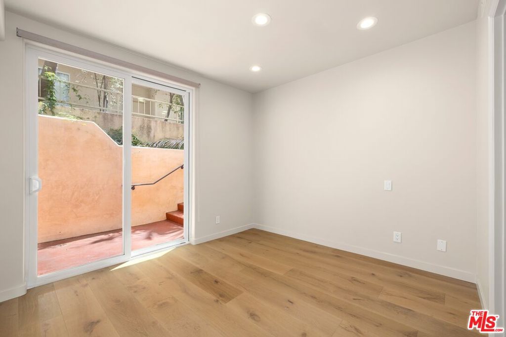 16123 W Sunset Boulevard 105 Property Photo 12