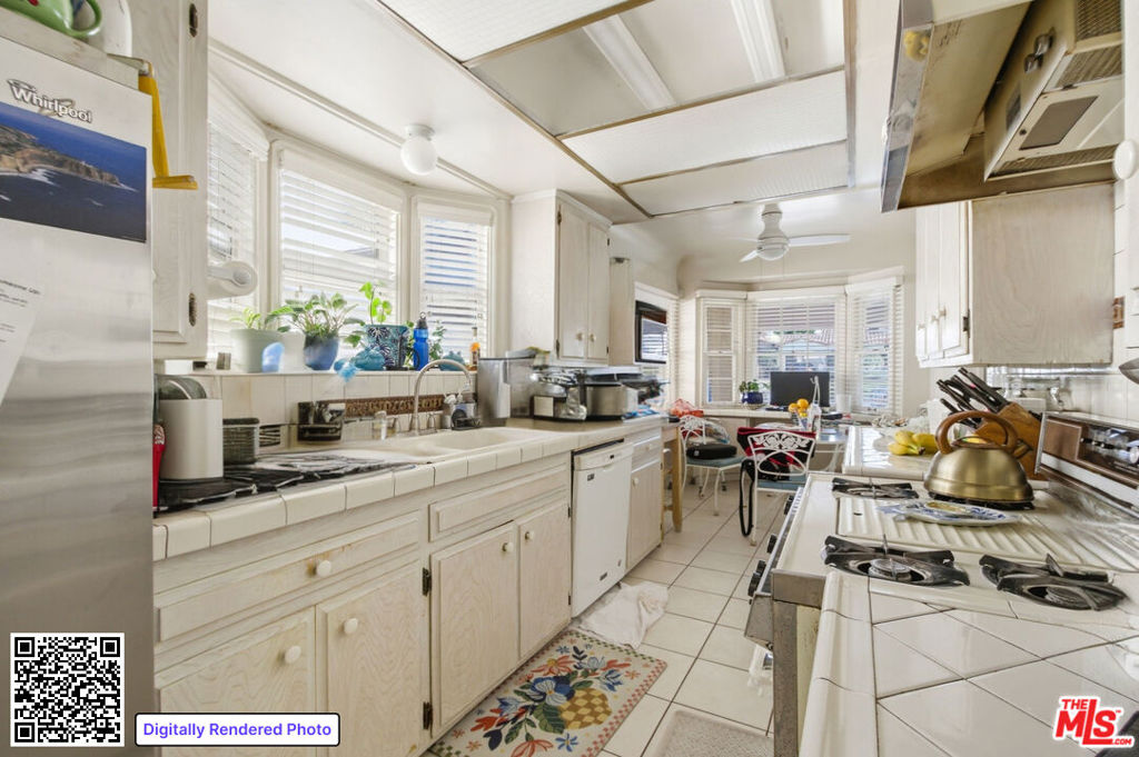 3513 W 78th Street Property Photo 6