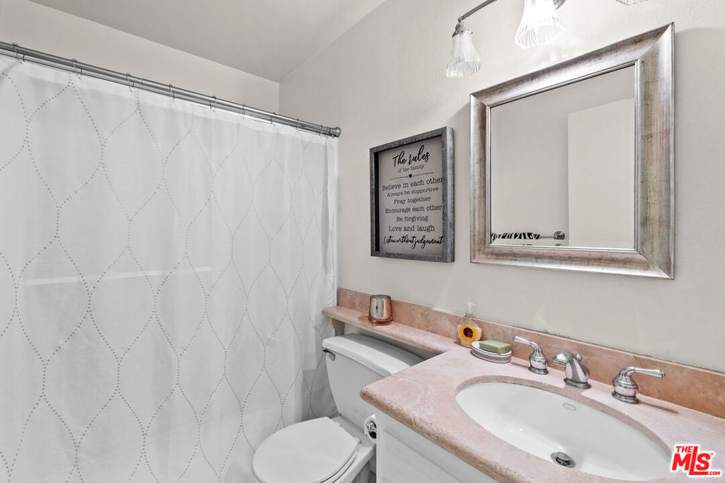 15615 Crestview Lane 82 Property Photo 12