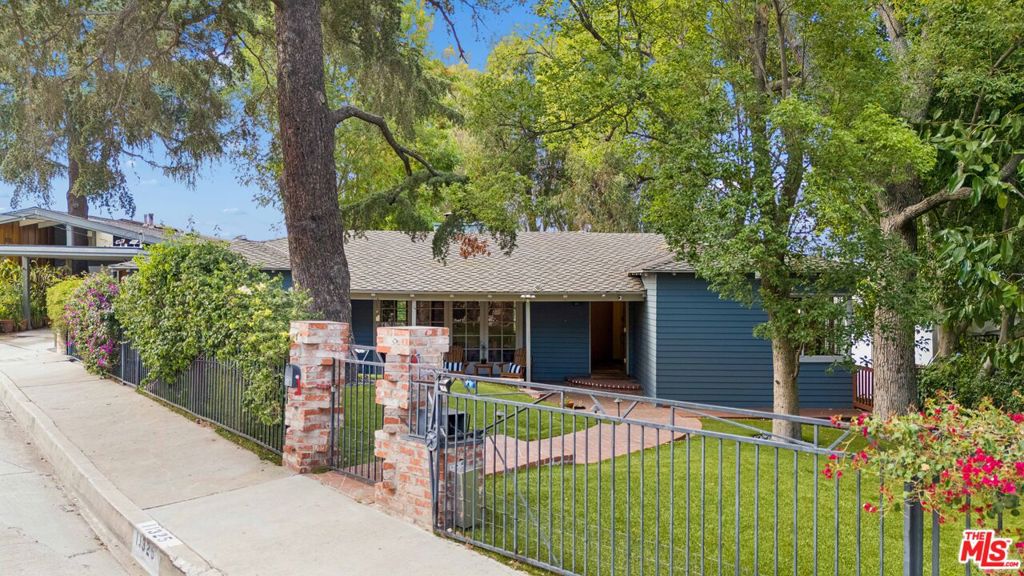 11325 Sunshine Terrace Property Photo 5