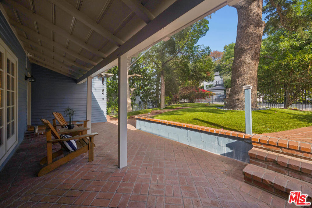 11325 Sunshine Terrace Property Photo 7