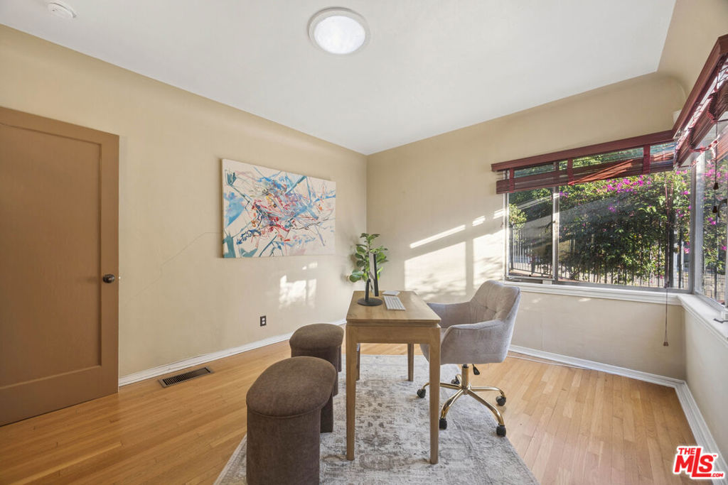 11325 Sunshine Terrace Property Photo 24