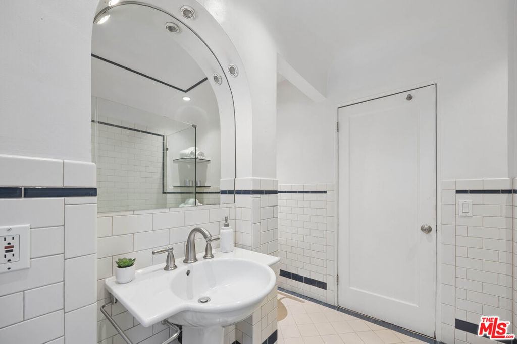11325 Sunshine Terrace Property Photo 26