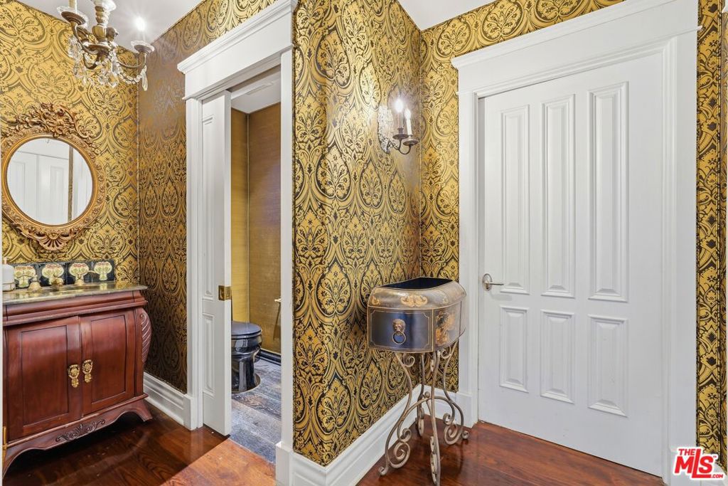 900 Chantilly Road Property Photo 32