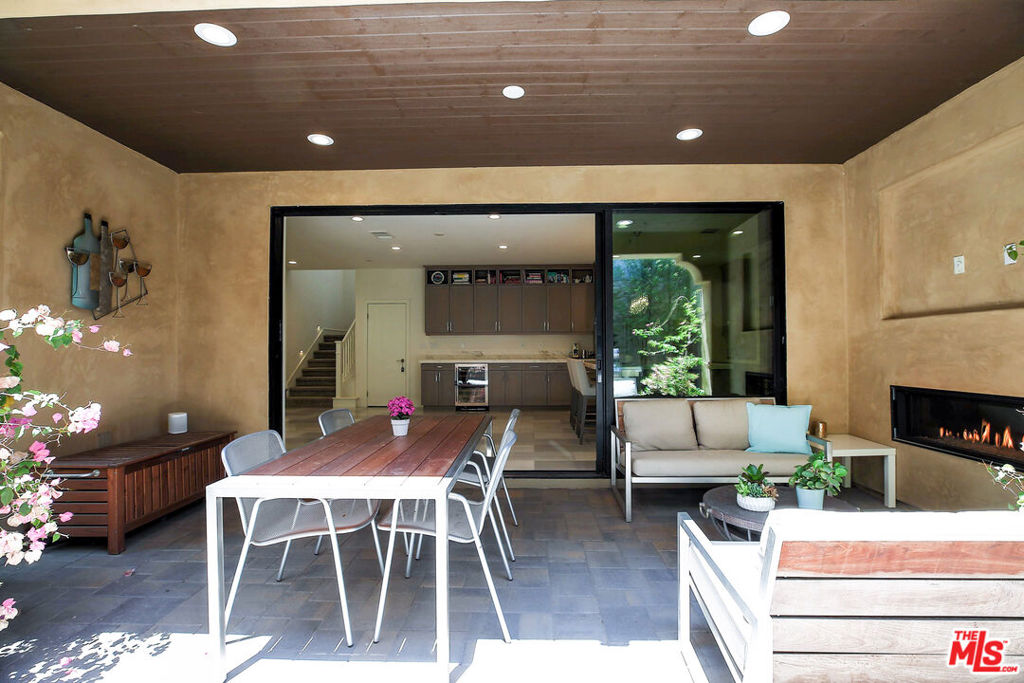 5445 Tree Farm Lane Property Photo 9