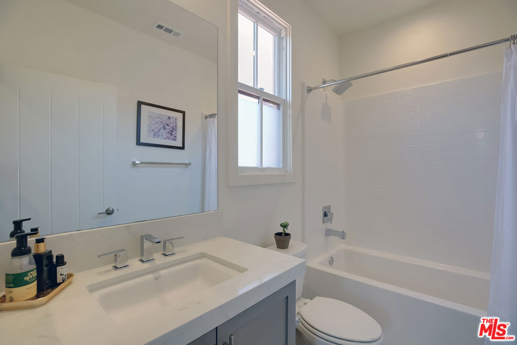 5445 Tree Farm Lane Property Photo 22