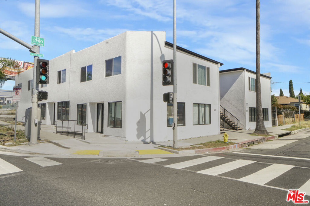 1401 Pacific Coast Highway