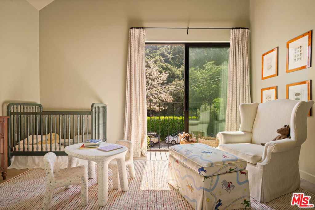 3640 Mandeville Canyon Road Property Photo 33