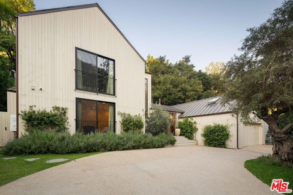 3640 Mandeville Canyon Road Property Photo 38