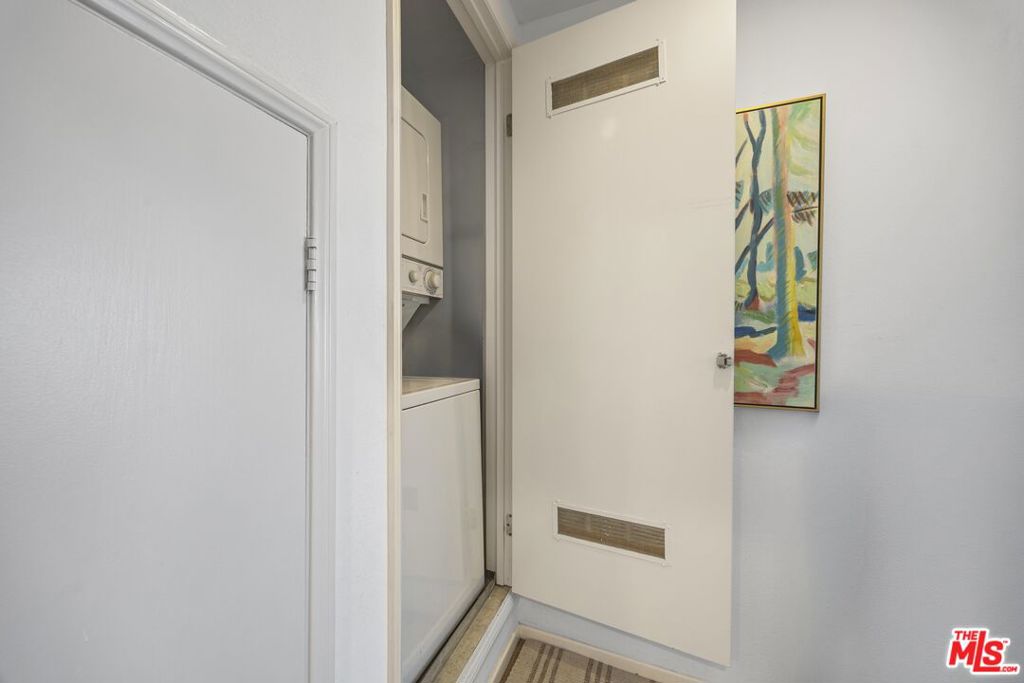 1431 Camden Avenue 303 Property Photo 16
