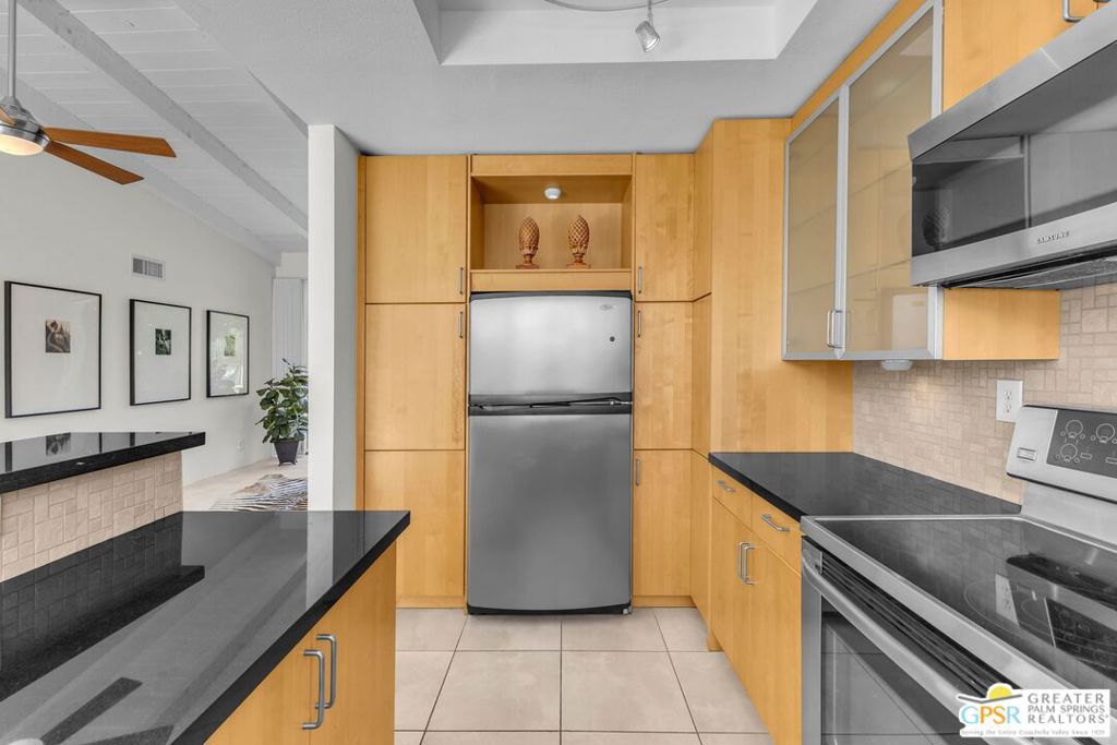 858 N Calle De Mimosas Property Photo 4
