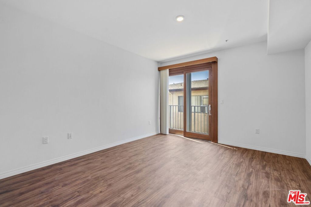 5240 Virginia Avenue 325 Property Photo 14