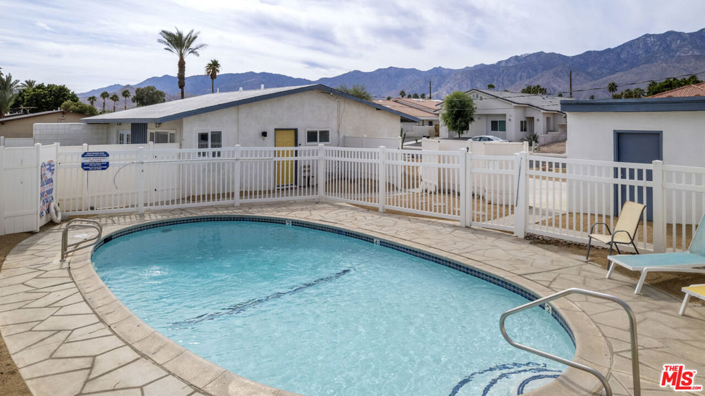 68080 Risueno Road Property Photo 4