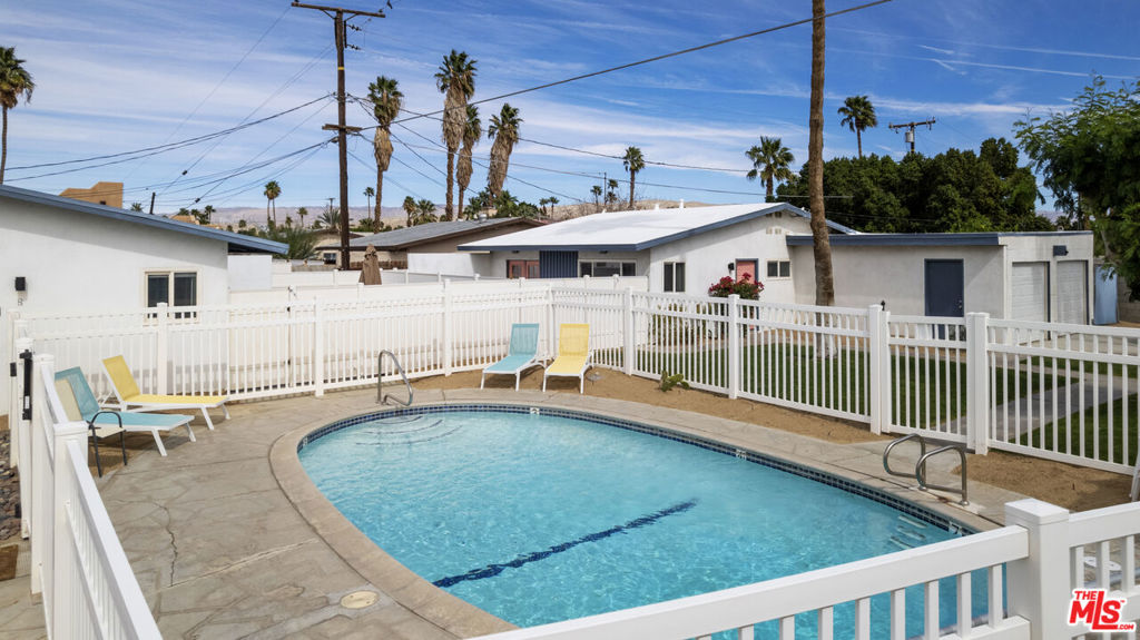68080 Risueno Road Property Photo 5
