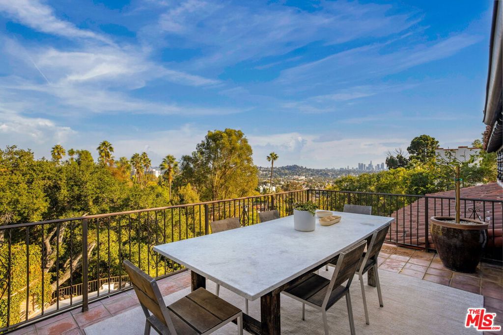 4778 Bonvue Avenue Property Photo 14