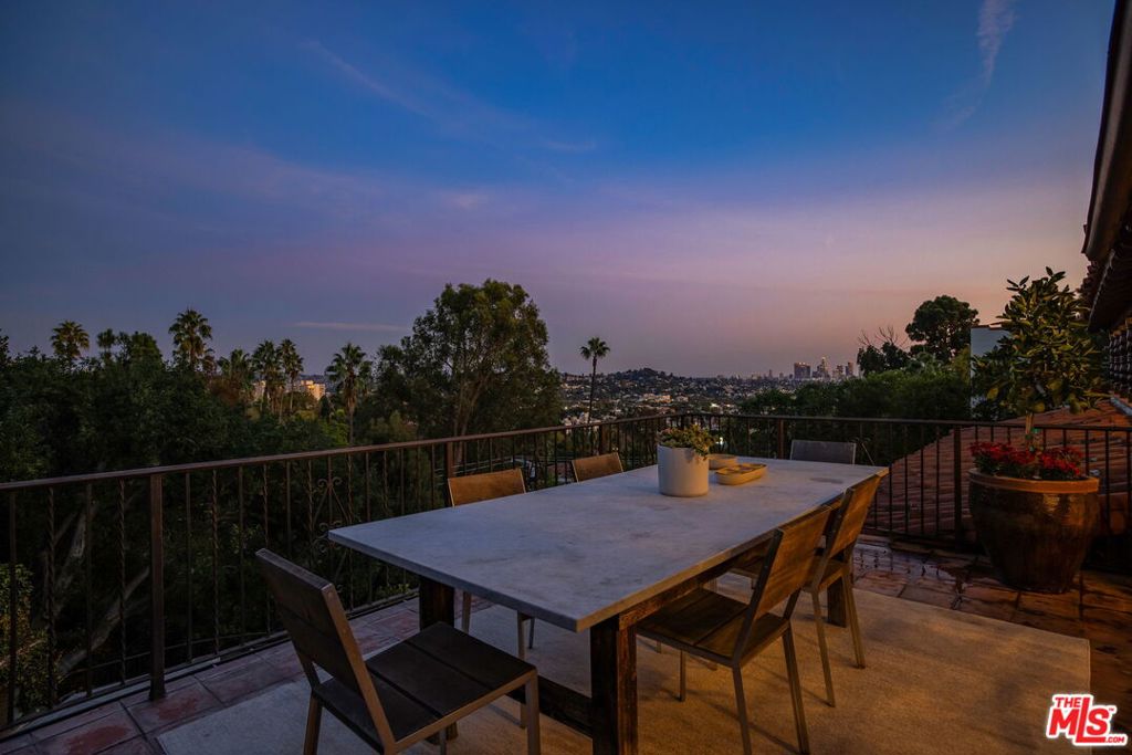 4778 Bonvue Avenue Property Photo 34
