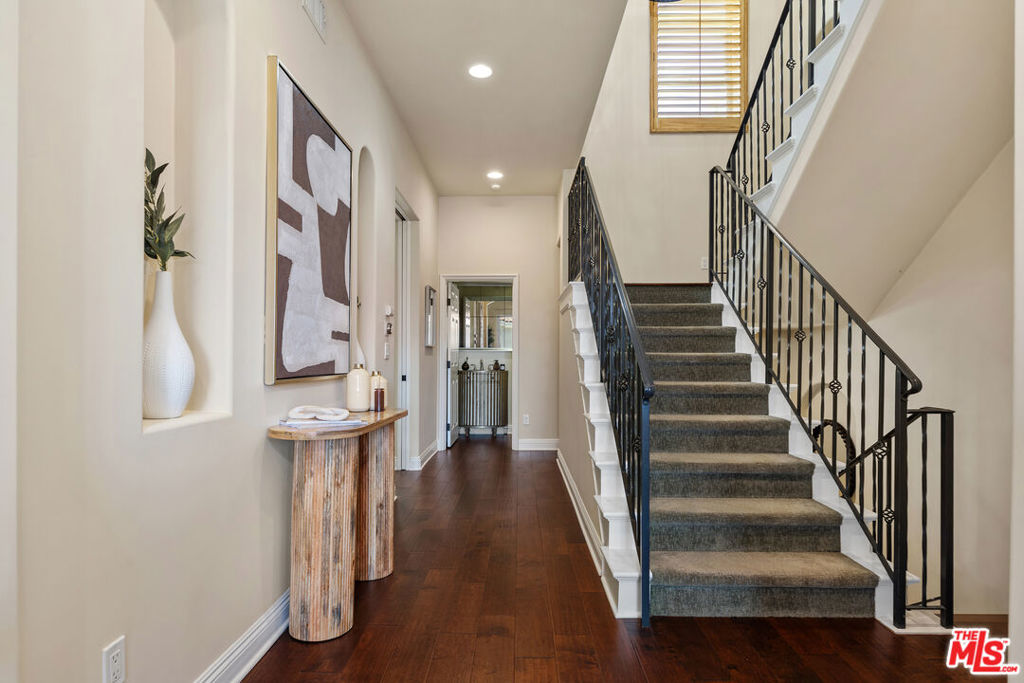 23963 De Ville Way Property Photo 16