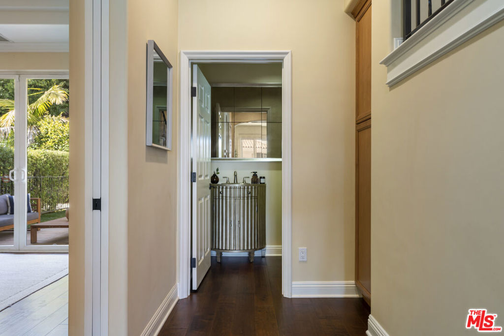 23963 De Ville Way Property Photo 17
