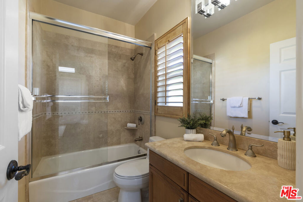 23963 De Ville Way Property Photo 34