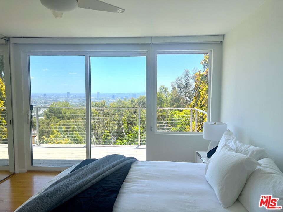 8376 Hollywood Boulevard Property Photo 33