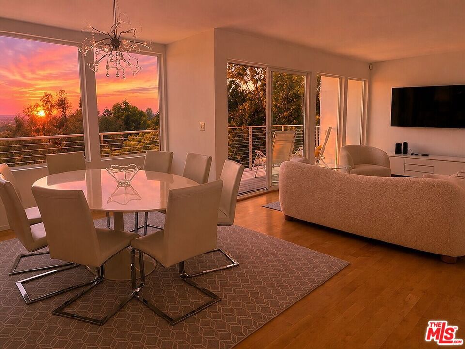 8376 Hollywood Boulevard Property Photo 49