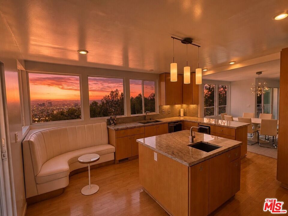 8376 Hollywood Boulevard Property Photo 51