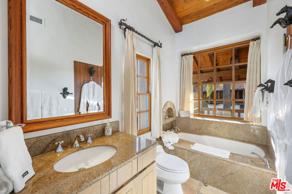 25127 Jim Bridger Road Property Photo 33