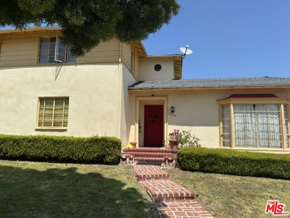 3635 Aureola Boulevard Property Photo
