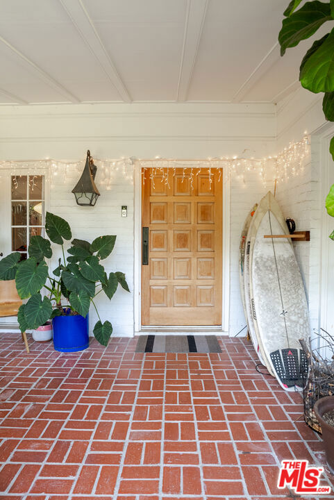 17401 Londelius Street Property Photo 3