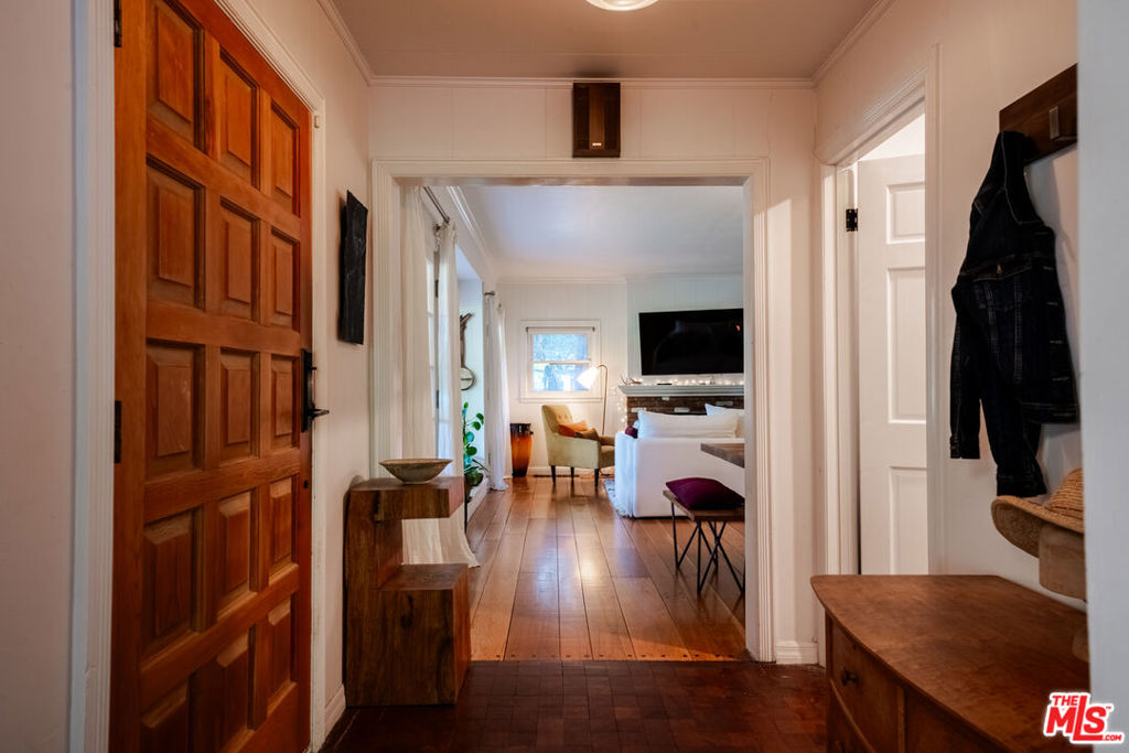 17401 Londelius Street Property Photo 17