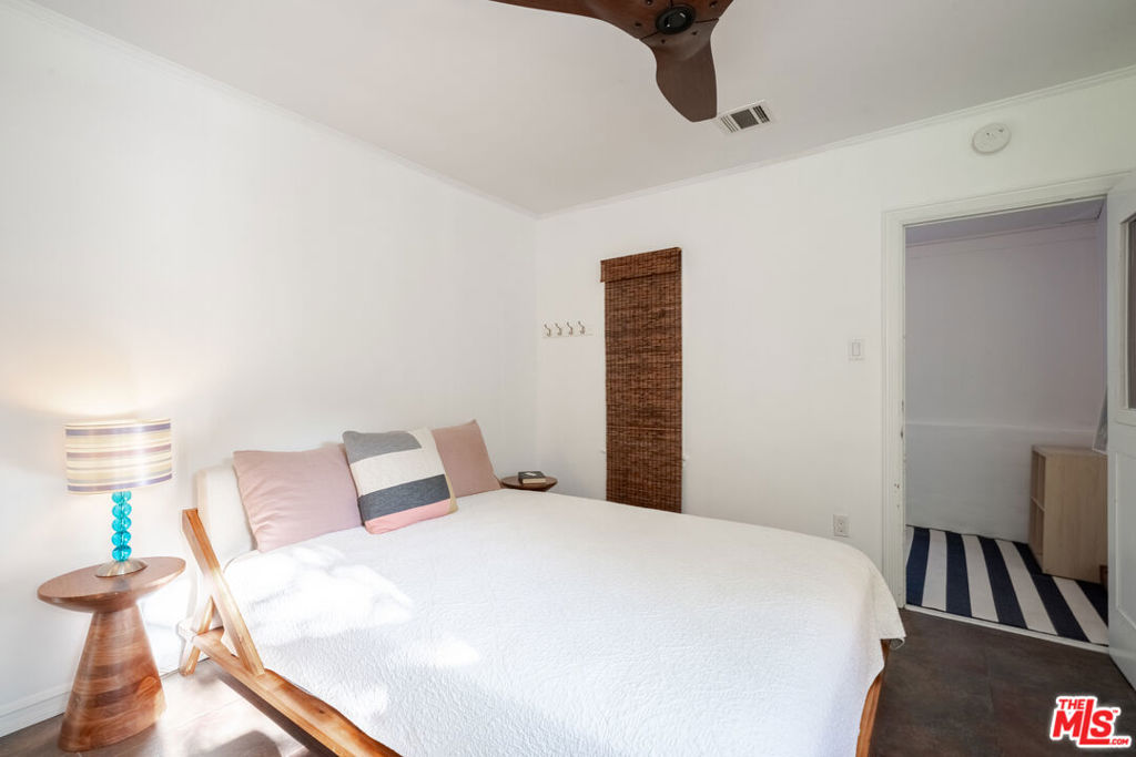 17401 Londelius Street Property Photo 20