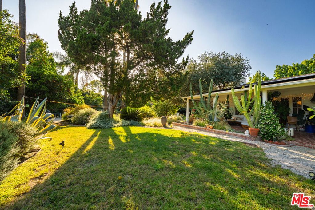 17401 Londelius Street Property Photo 40