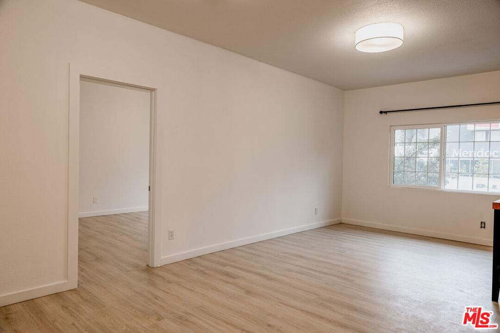 4518 Hollywood Boulevard 10 Property Photo 3