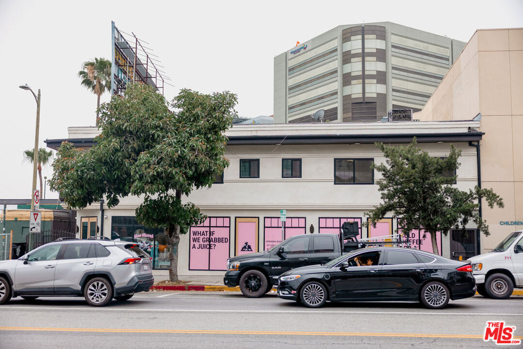 4518 Hollywood Boulevard 10 Property Photo 13