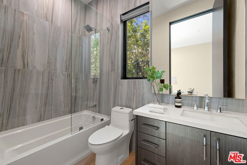 1754 Clear View Drive Property Photo 33