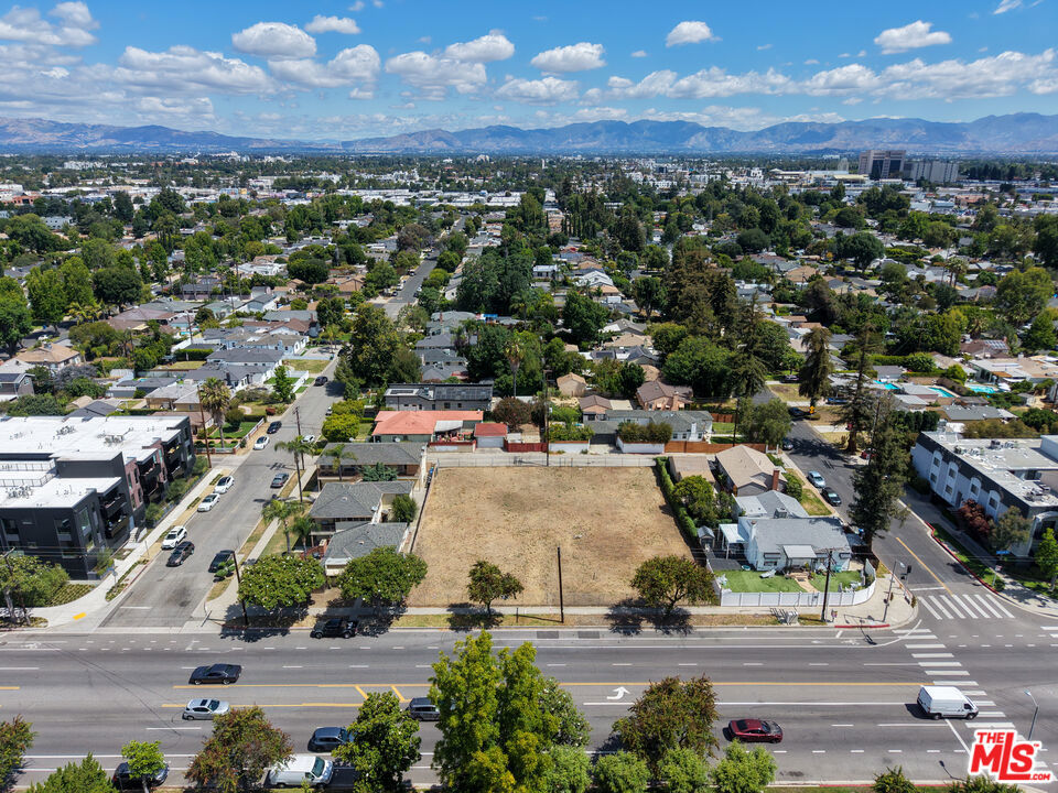 14715 Burbank Boulevard Property Photo 2