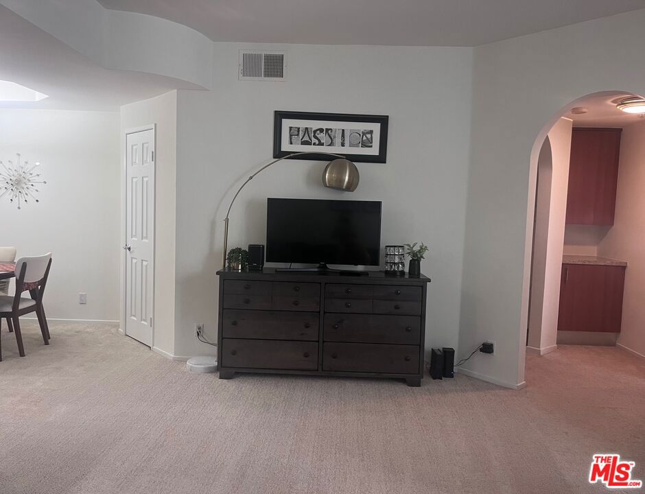 620 S Gramercy Place 339 Property Photo 7